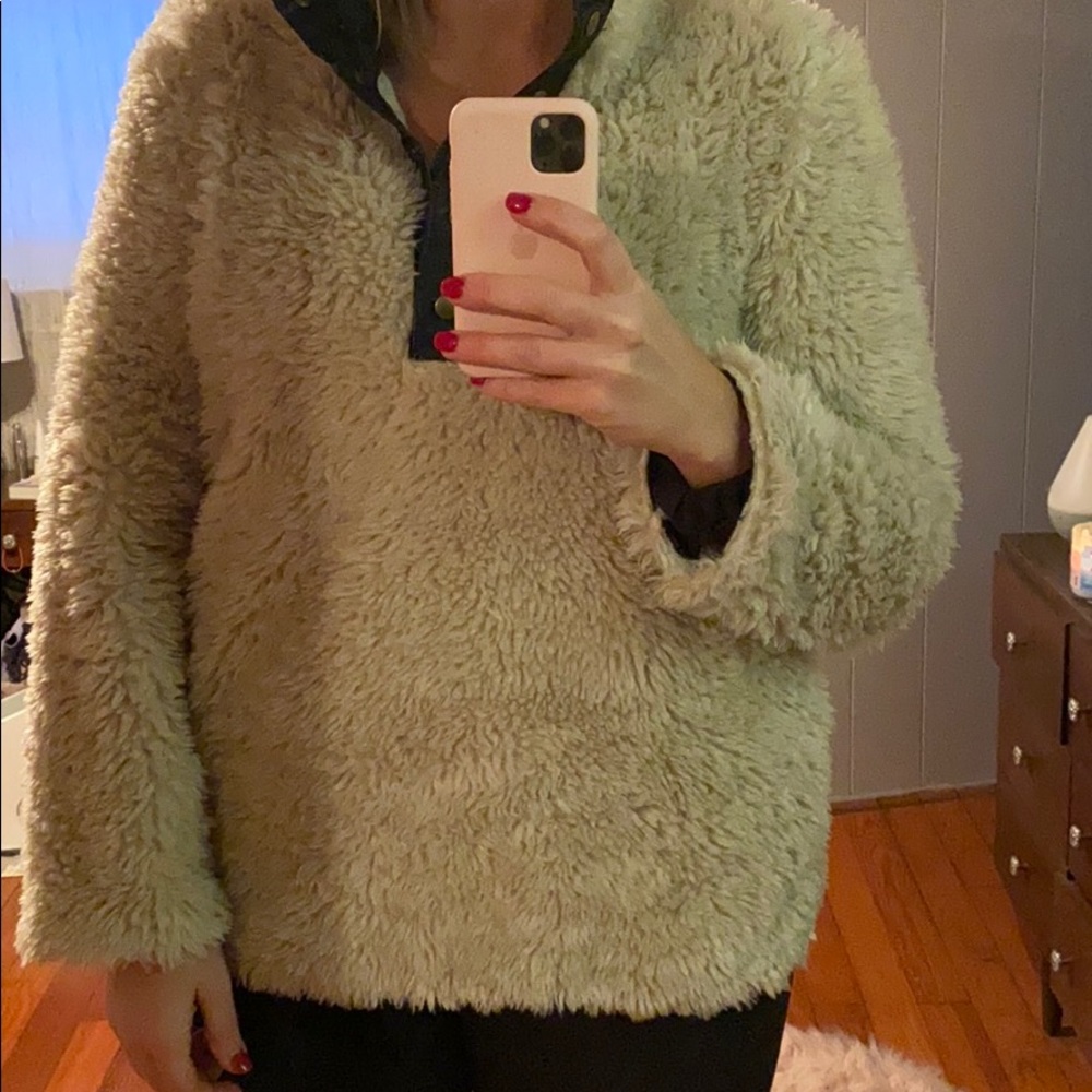 Evereve Sherpa Shacket - Picture 3 of 4